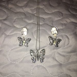 Butterfly set necklace & earrings in silver NWT